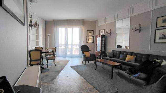 Appartamento di 130 msup2 con piugrave di 5 locali in affitto a Rimini