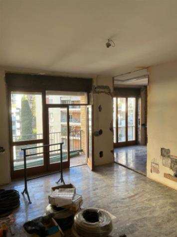 Appartamento di 135 msup2 con 5 locali e box auto in affitto a Bergamo