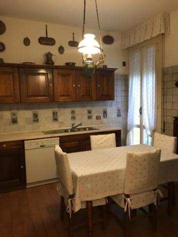 Appartamento di 135 msup2 con 5 locali in affitto a Modena