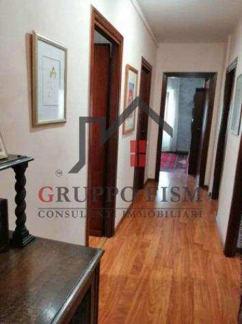 Appartamento di 138 msup2 con piugrave di 5 locali in vendita a Roma
