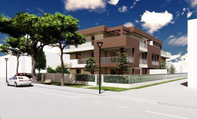 Appartamento di 141 msup2 con 4 locali e box auto in vendita a Abano Terme