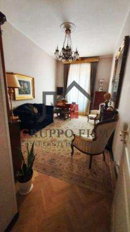 Appartamento di 141 msup2 con 4 locali in vendita a Roma