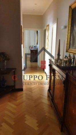 Appartamento di 141 msup2 con 4 locali in vendita a Roma