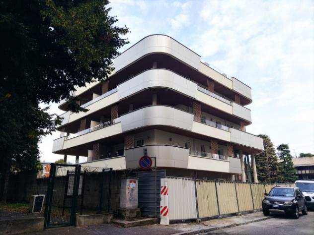 Appartamento di 142 msup2 con 3 locali in vendita a Monza