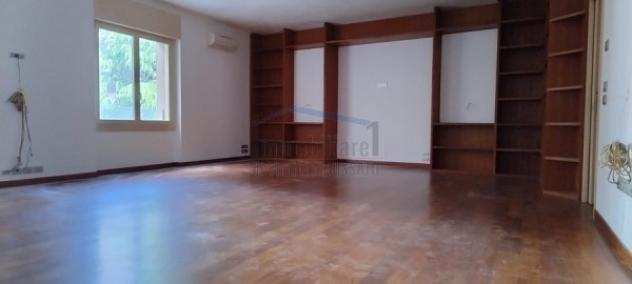 Appartamento di 150 msup2 con 2 locali in vendita a Treviso