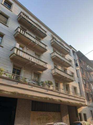 Appartamento di 150 msup2 con piugrave di 5 locali in vendita a Torino