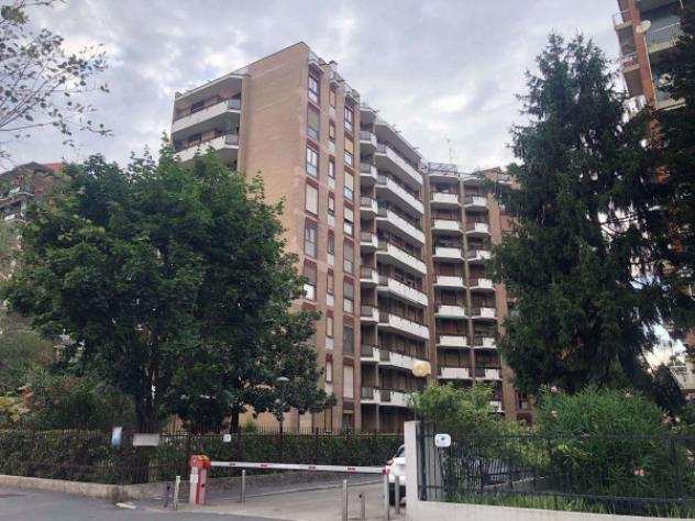 Appartamento di 156 msup2 con 5 locali in vendita a Milano