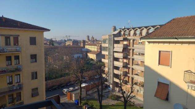 Appartamento di 180 msup2 con 5 locali e box auto in vendita a Piacenza