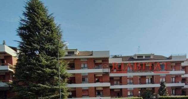 Appartamento di 196 msup2 con piugrave di 5 locali e box auto in vendita a Asti