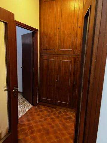 APPARTAMENTO di 3 vani e di 80 mq (FIRENZE) rif. K 1