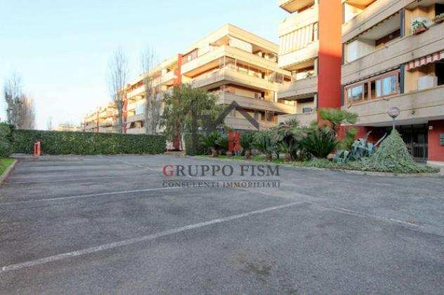 Appartamento di 40 msup2 con 2 locali e box auto in vendita a Roma