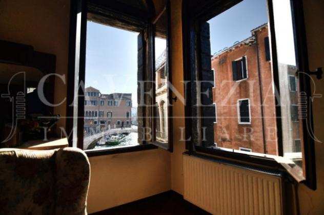 Appartamento di 430 msup2 con piugrave di 5 locali in vendita a Venezia