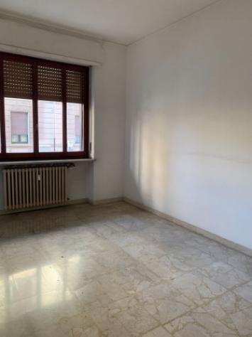 Appartamento di 50 msup2 con 2 locali in affitto a Alessandria