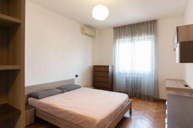 Appartamento di 60 msup2 con 2 locali in affitto a Milano