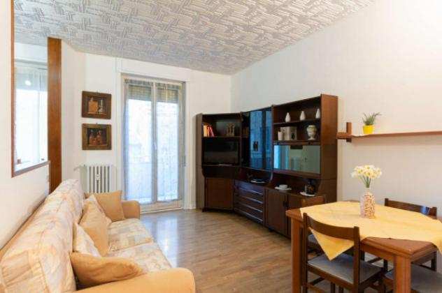 Appartamento di 63 msup2 con 2 locali in affitto a Monza