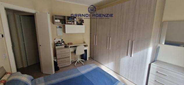 Appartamento di 65 msup2 con 2 locali e box auto in affitto a Parma