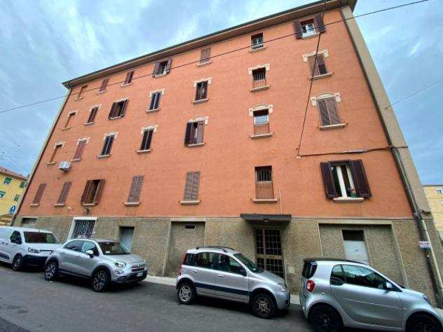 Appartamento di 67 msup2 con 4 locali in affitto a Bologna