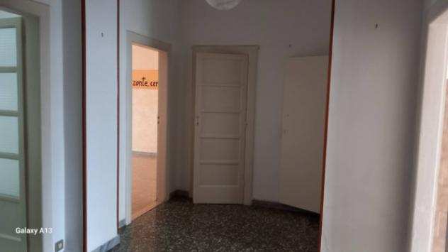 Appartamento di 68 msup2 con 2 locali in vendita a Bari
