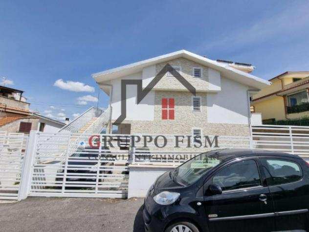 Appartamento di 70 msup2 con 3 locali e box auto in vendita a Guidonia Montecelio