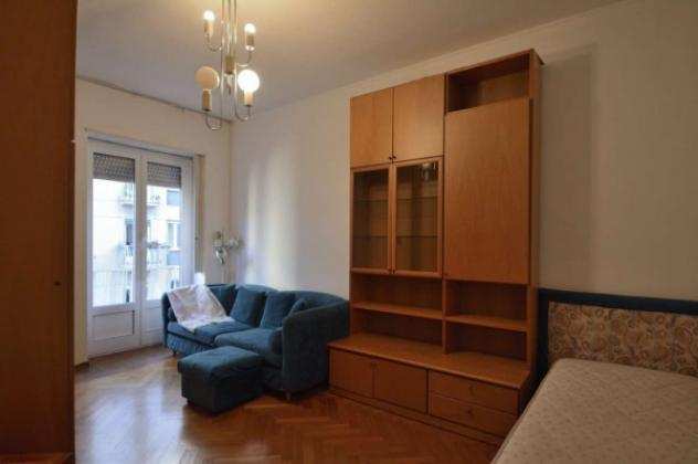 Appartamento di 70 msup2 con 3 locali in affitto a Milano