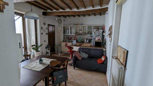 Appartamento di 70 msup2 con 3 locali in affitto a Parma