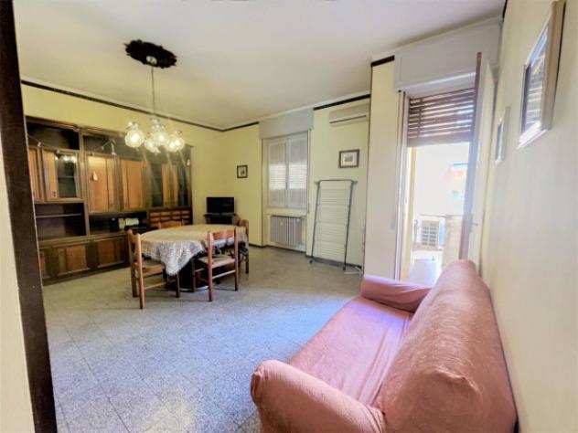 Appartamento di 75 msup2 con 3 locali in affitto a Novara