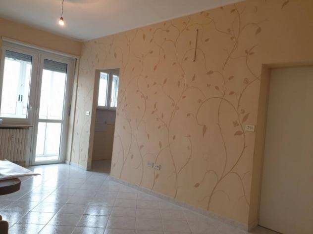 Appartamento di 75 msup2 con 3 locali in affitto a Torino