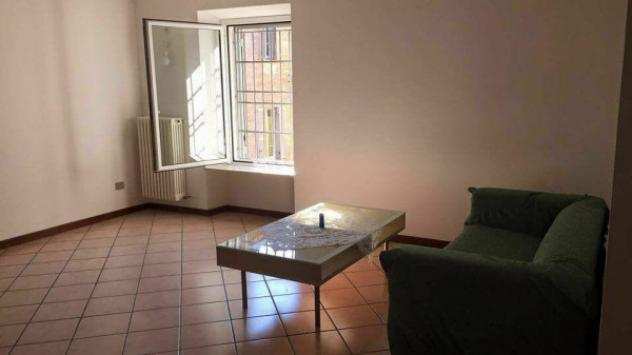 Appartamento di 80 msup2 con 2 locali in affitto a Piacenza