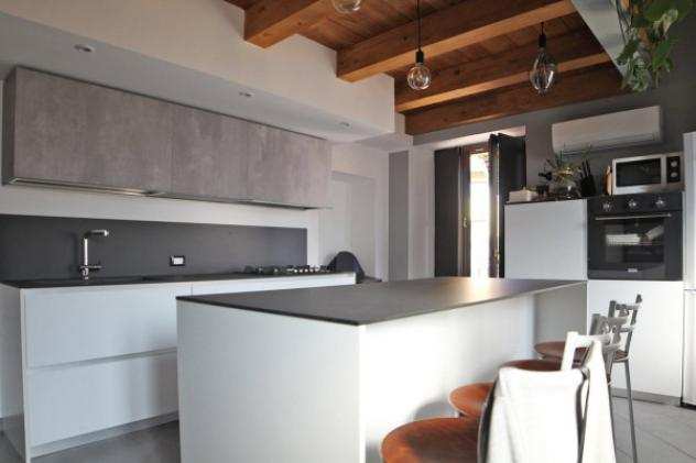 Appartamento di 85 msup2 con 2 locali in vendita a Oleggio Castello
