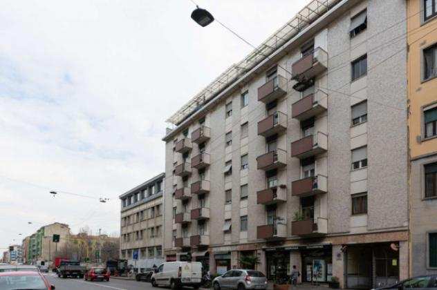 Appartamento di 92 msup2 con 3 locali e box auto in vendita a Milano