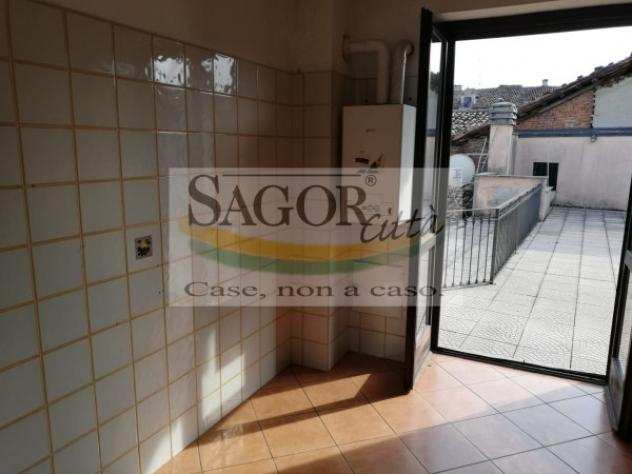 Appartamento di 93 msup2 con 5 locali in vendita a Villafranca Piemonte