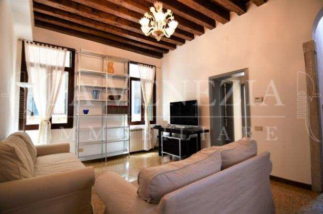 Appartamento di 94 msup2 con 4 locali in vendita a Venezia