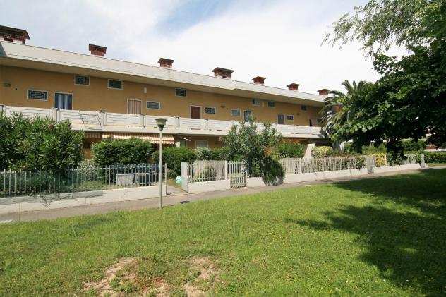 Appartamento in affitto a MARINA DI CARRARA - Carrara 75 mq Rif 1141251