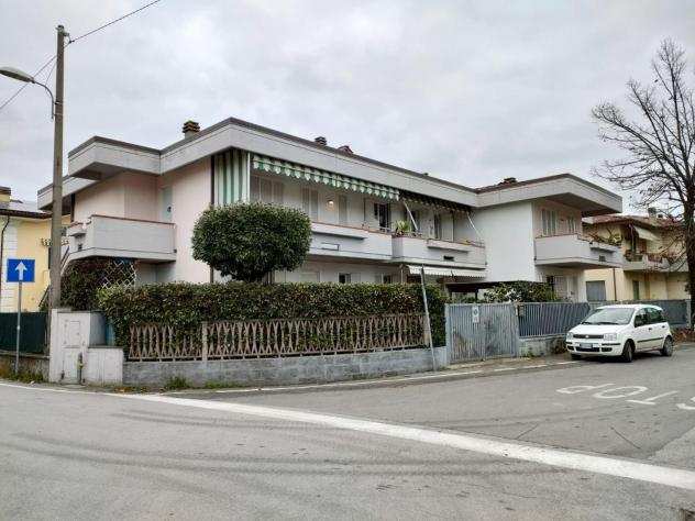 Appartamento in affitto a MARINA DI MASSA - Massa 60 mq Rif 1093812