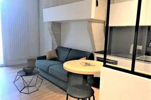 Appartamento in in affitto a Roma via Carlo Calisse, 25                       850 euro