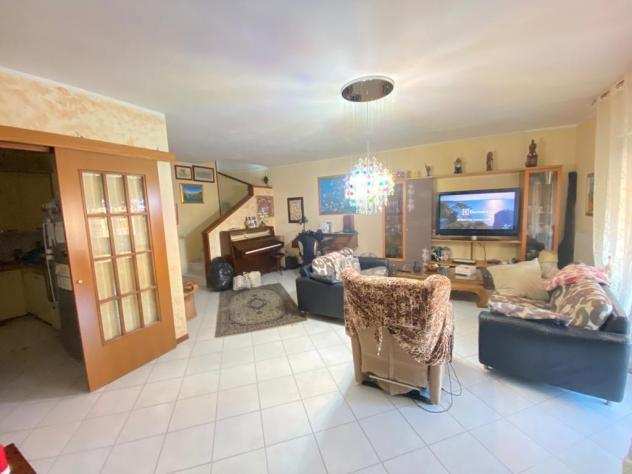 Appartamento in vendita a AVENZA - Carrara 120 mq Rif 1027033