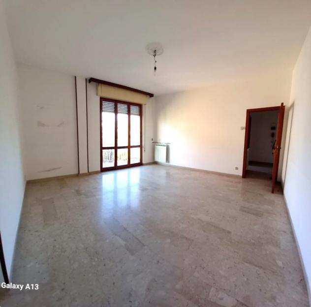 Appartamento in vendita a Avenza - Carrara 90 mq Rif 1245574