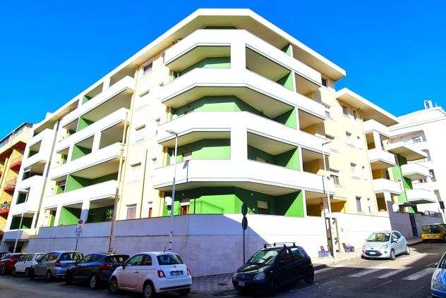 Appartamento in vendita a Cagliari, Is Mirrionis