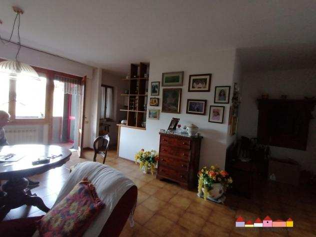 Appartamento in vendita a Carrara 100 mq Rif 1072765