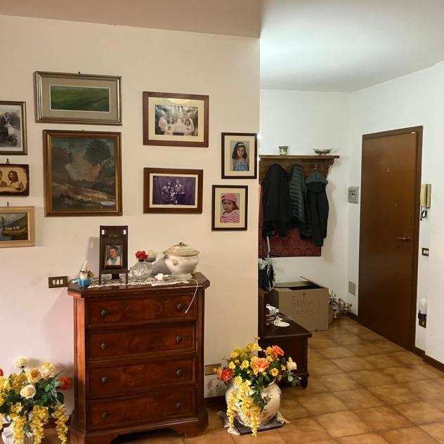 Appartamento in vendita a Carrara 100 mq Rif 1095500