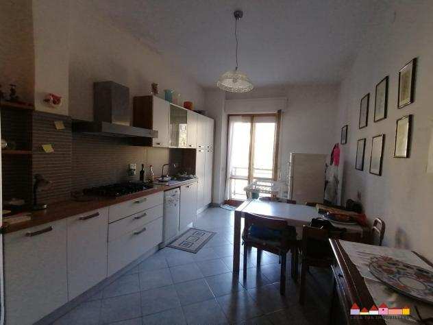 Appartamento in vendita a Carrara 100 mq Rif 1096514
