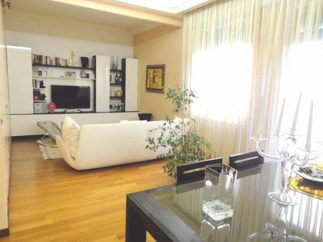 Appartamento in vendita a Carrara 100 mq Rif 524047