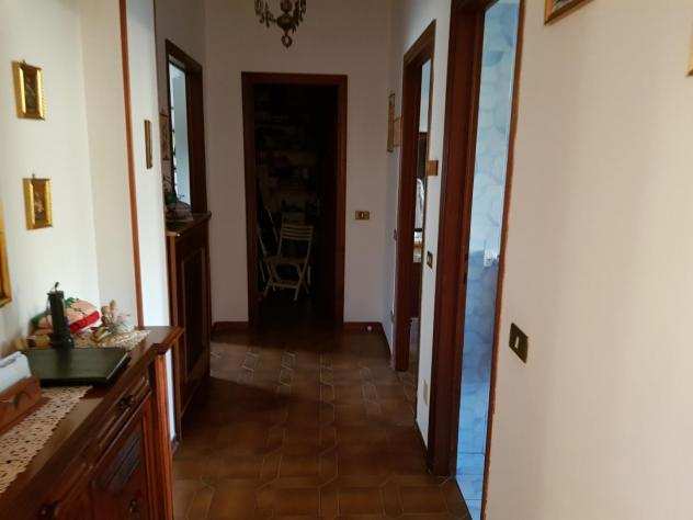 Appartamento in vendita a Carrara 100 mq Rif 931373