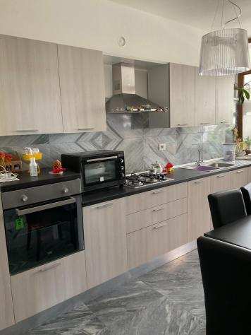 Appartamento in vendita a Carrara 120 mq Rif 1068633