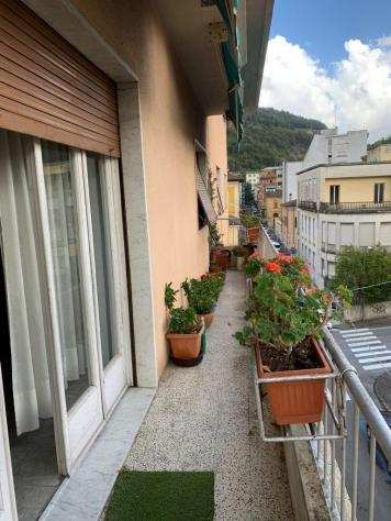 Appartamento in vendita a Carrara 145 mq Rif 1071495