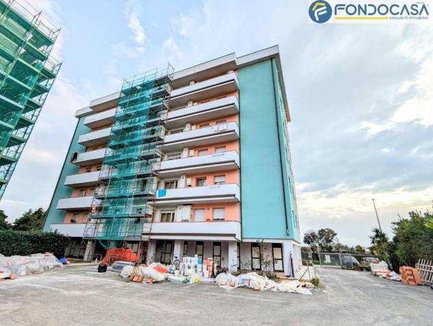 Appartamento in vendita a Carrara - 4 locali 105mq