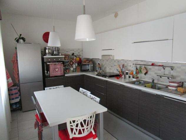 Appartamento in vendita a Carrara 80 mq Rif 804841