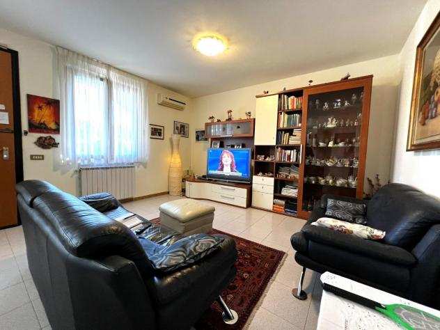 Appartamento in vendita a Cascina 75 mq Rif 1225363