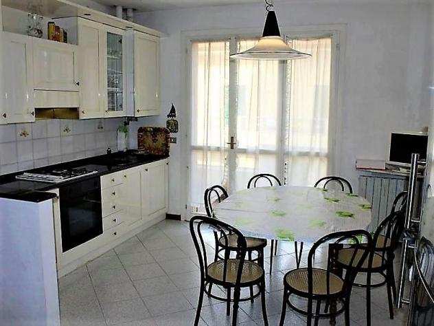 Appartamento in vendita a CINQUALE - Montignoso 110 mq Rif 944579