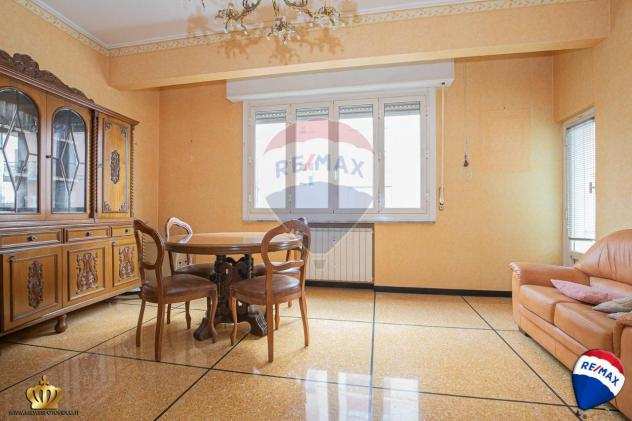 Appartamento in vendita a Genova - 5 locali 120mq